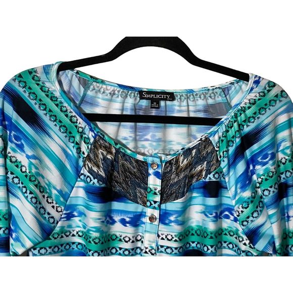 Simplicity Women’s Medium Top Green/Blue Round Neck Button Front 3/4 Sleeve EUC - Picture 3 of 8